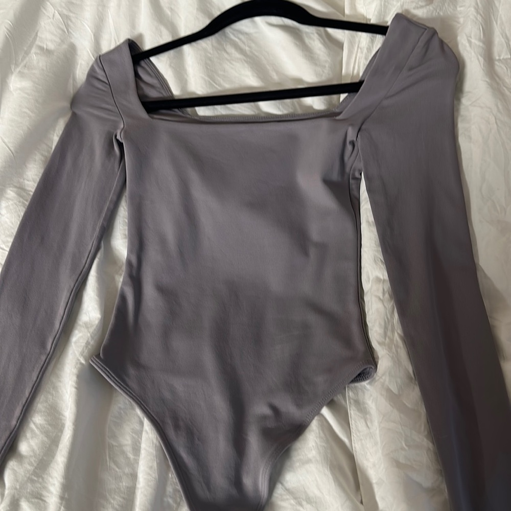 Babaton Aritzia body suit